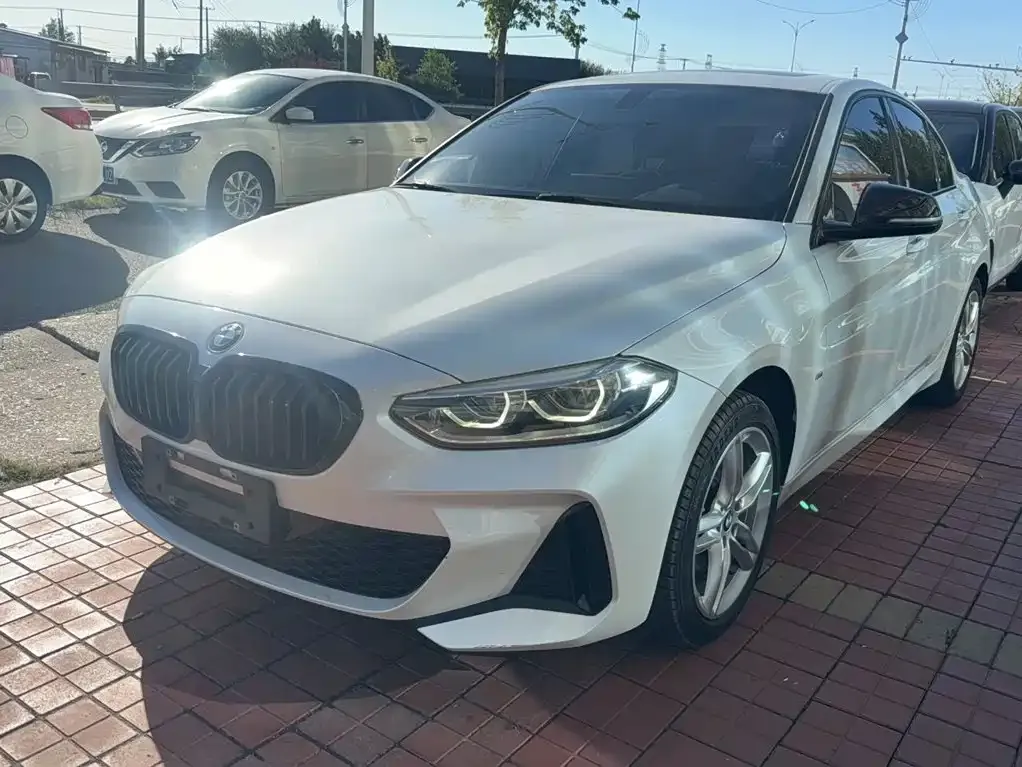 BMW 1 Series — фото 1