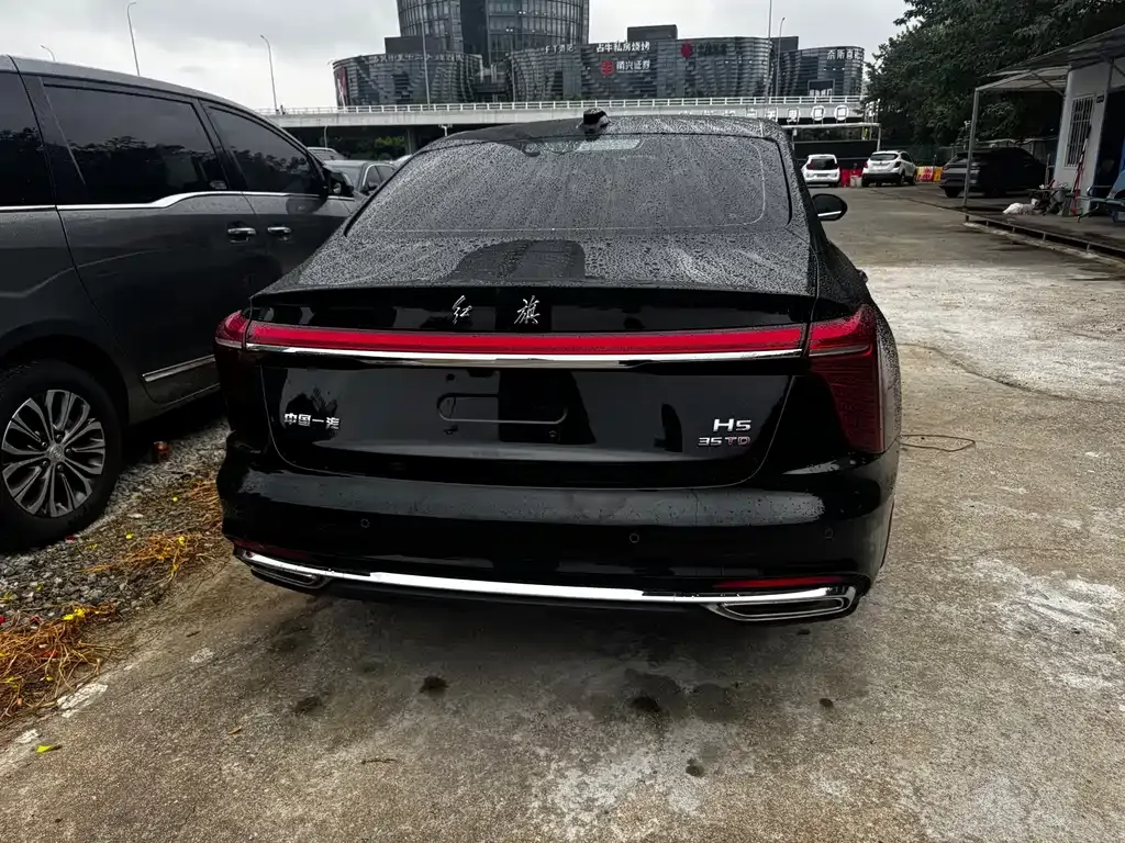 Hongqi H5 — фото 10