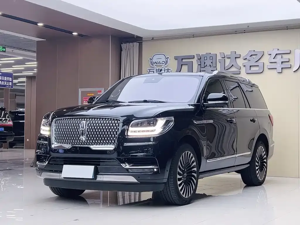 Lincoln Navigator — фото 1