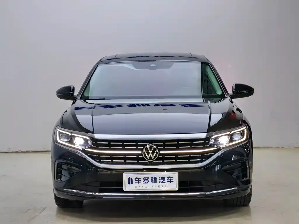 Volkswagen Passat — фото 2
