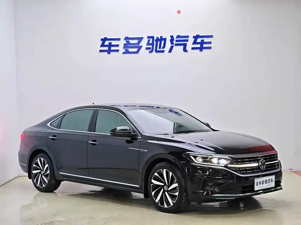 Volkswagen Passat — фото 9