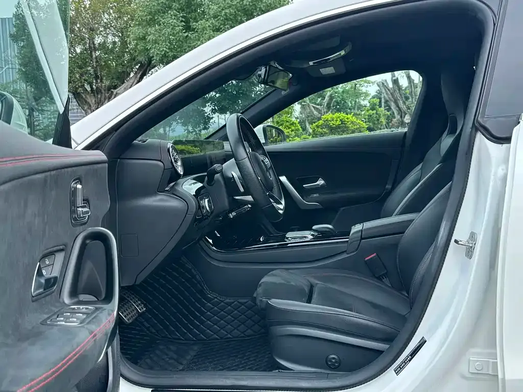 Mercedes-Benz CLA (Import) — фото 4