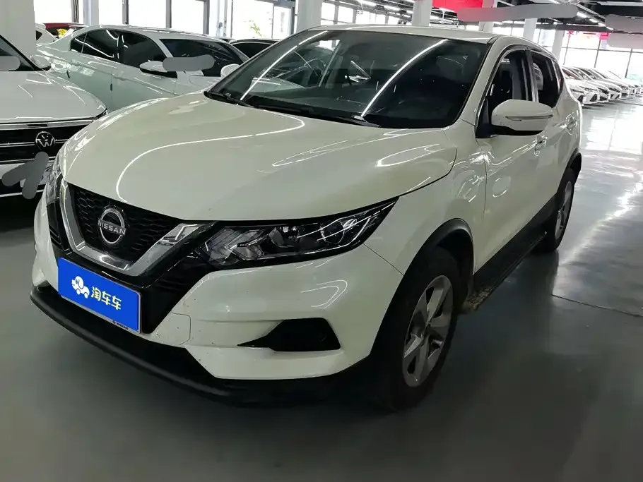 Nissan Qashqai — фото 1
