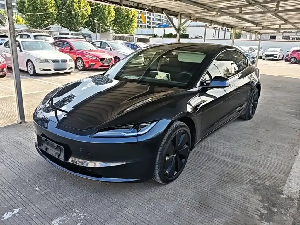 Tesla Model 3 — фото 5
