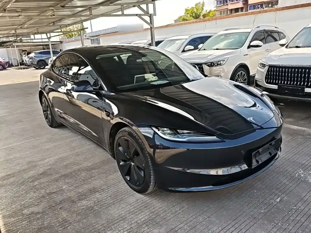 Tesla Model 3 — фото 2
