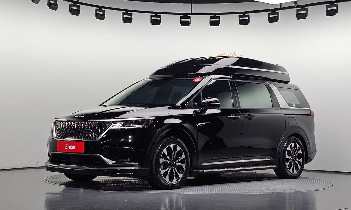 Kia Carnival — фото 1