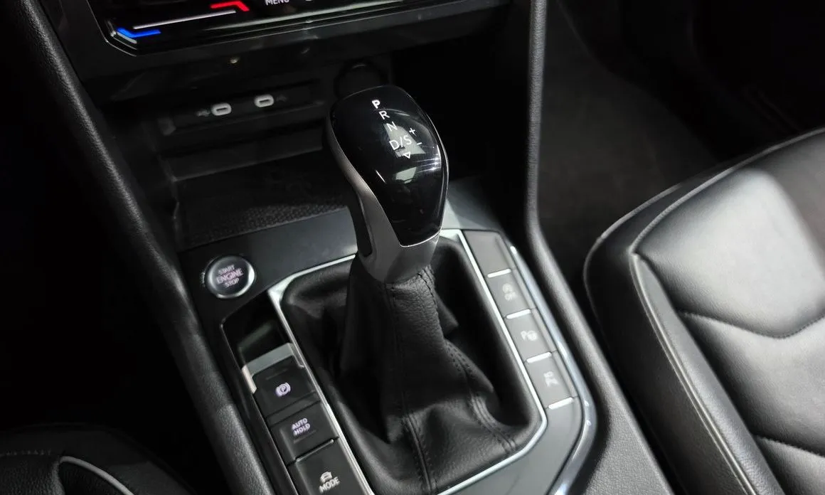 Volkswagen Tiguan — фото 8
