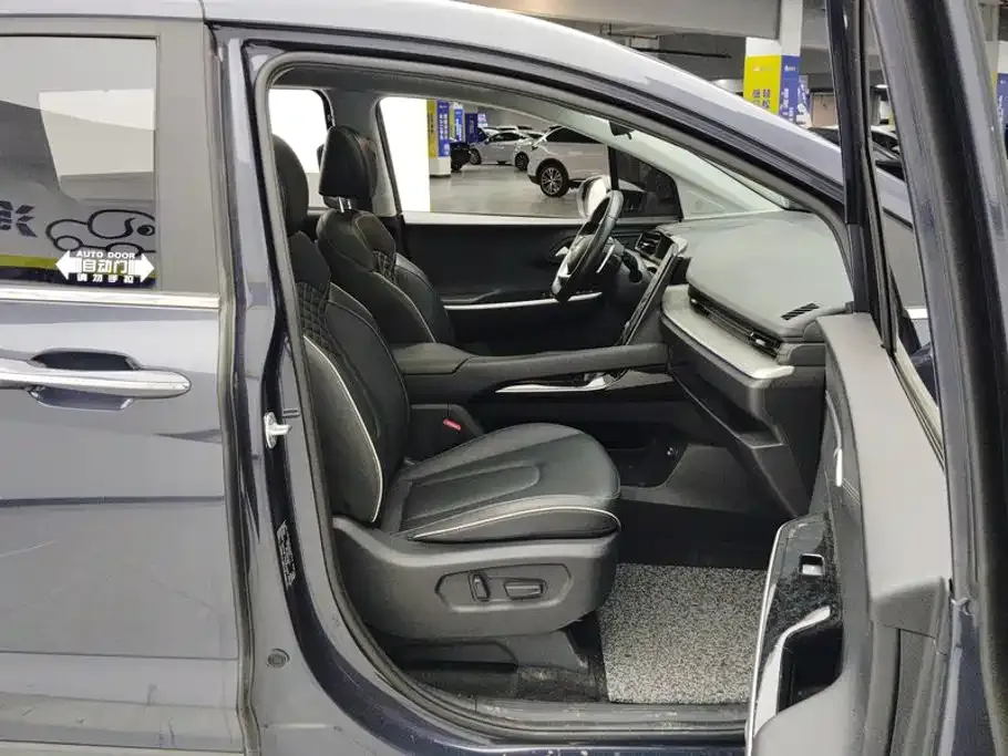 Hyundai Custo — фото 9
