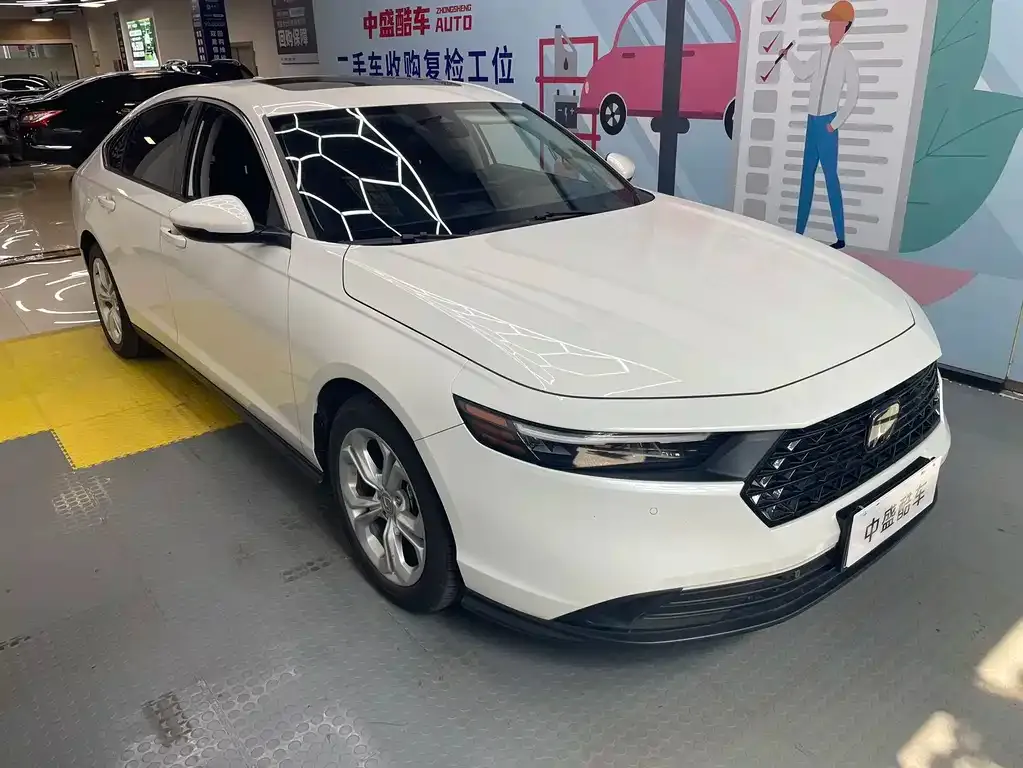 Honda Accord — фото 7