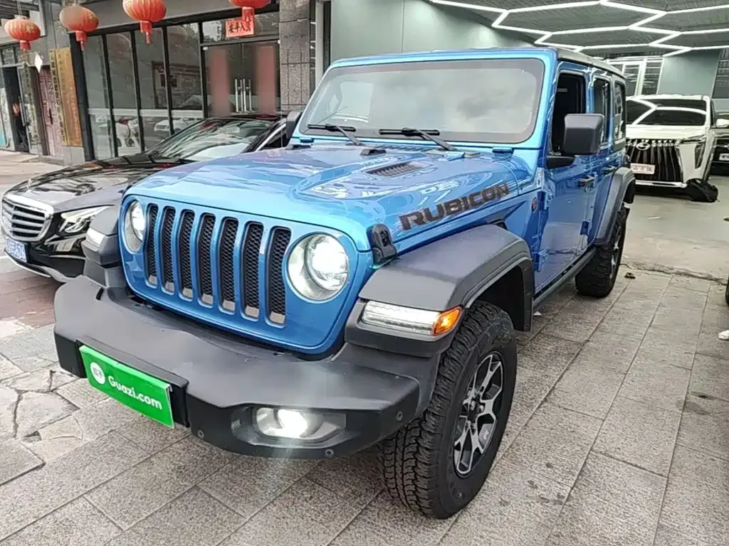 Jeep Wrangler — фото 1