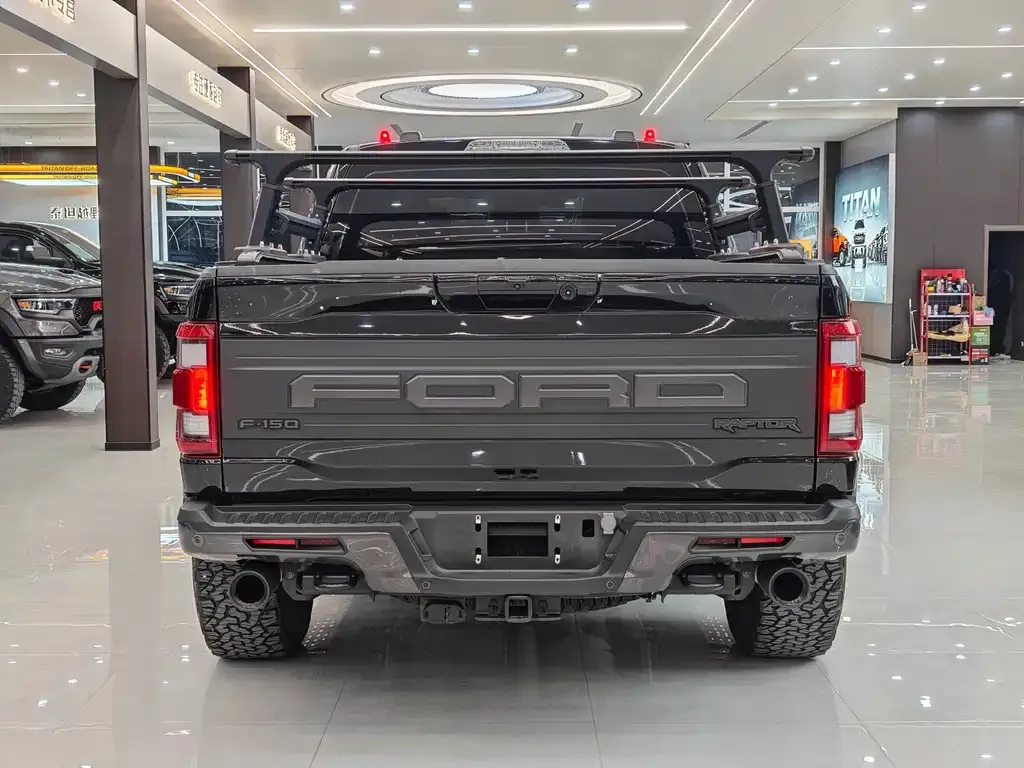 Ford F-150 Raptor — фото 10