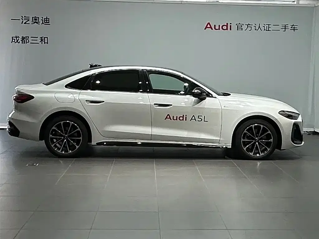 Audi A5L — фото 8