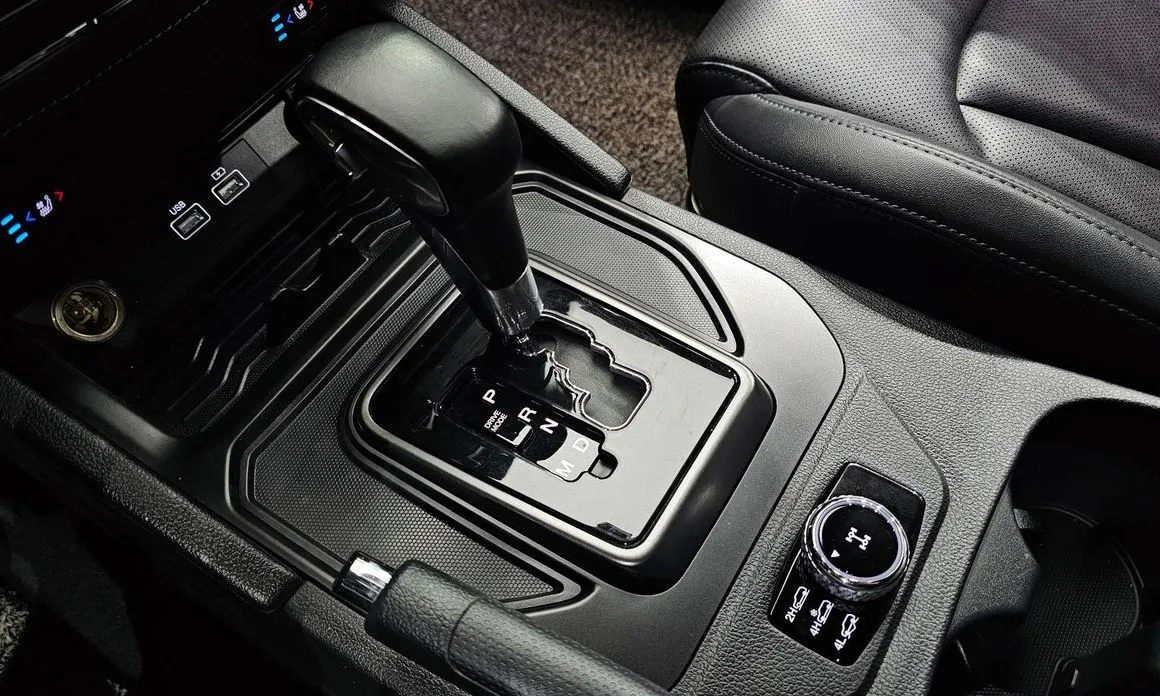 KG Mobility (Ssangyong) Rexton — фото 7