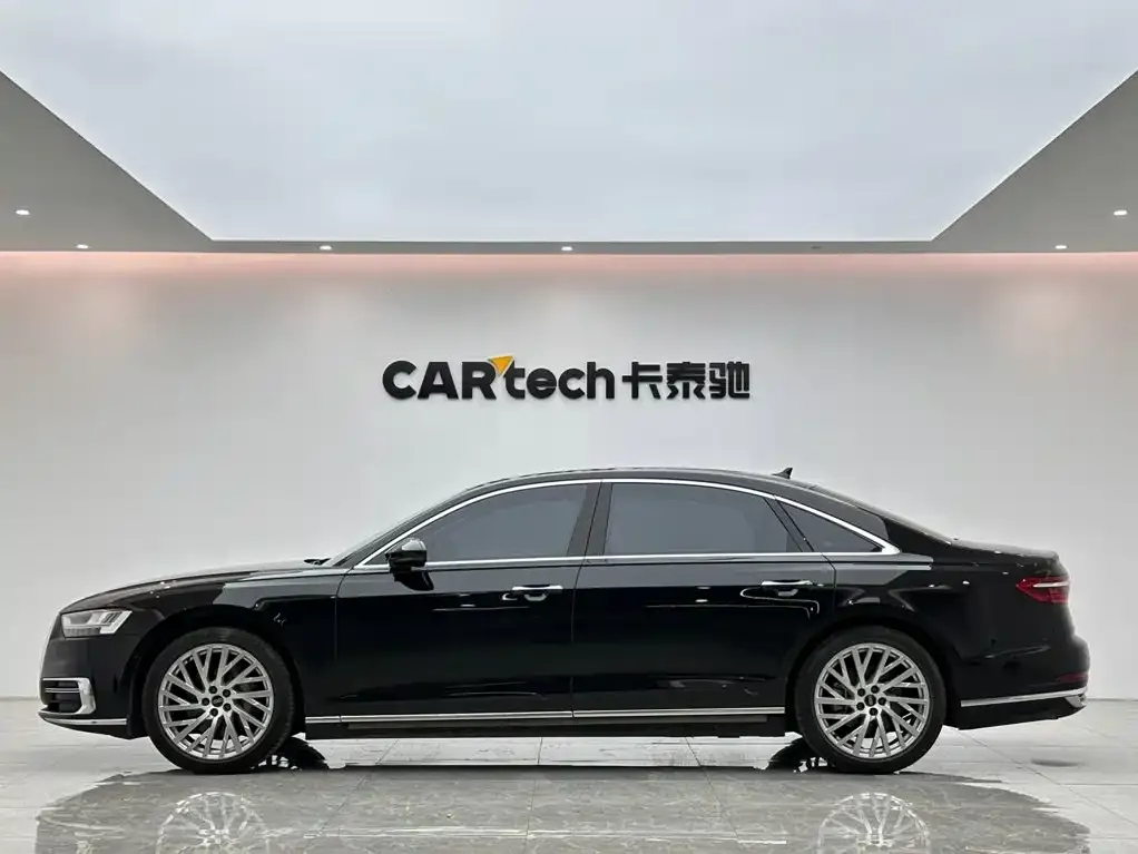 Audi A8 — фото 4