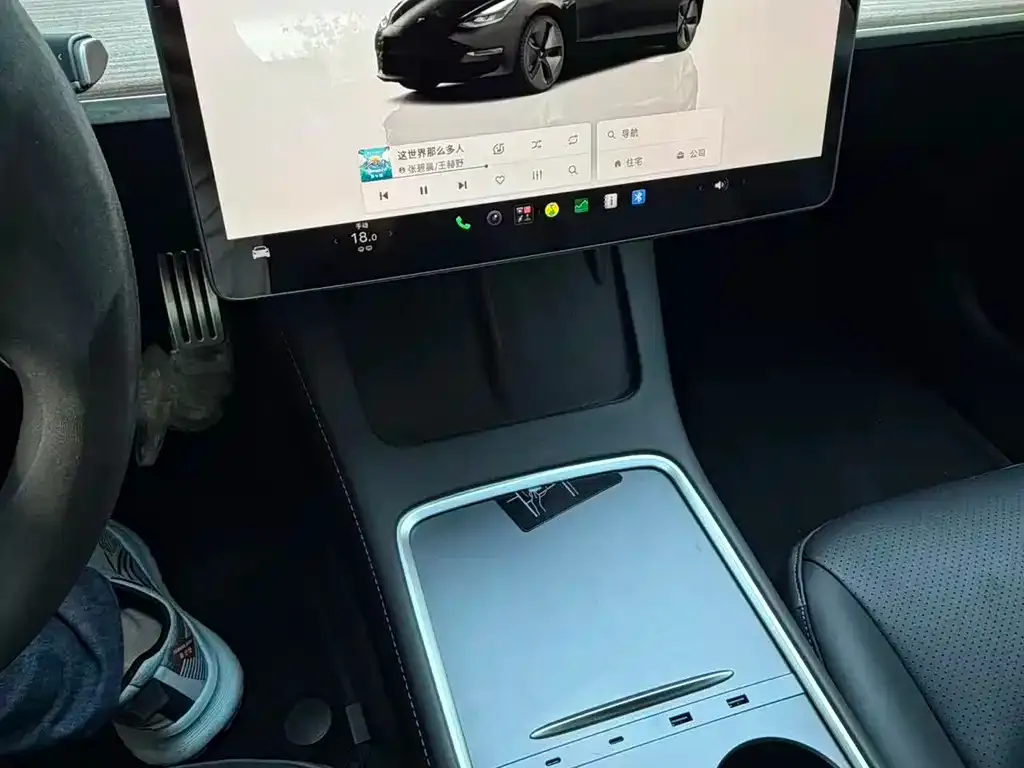 Tesla Model 3 — фото 6