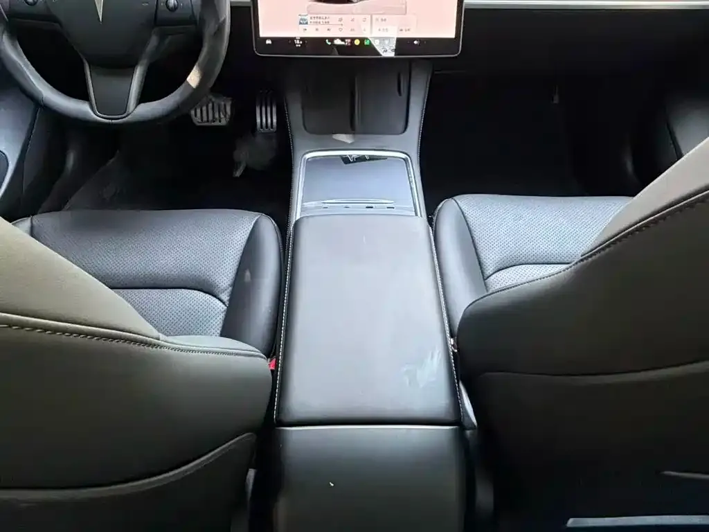 Tesla Model 3 — фото 2