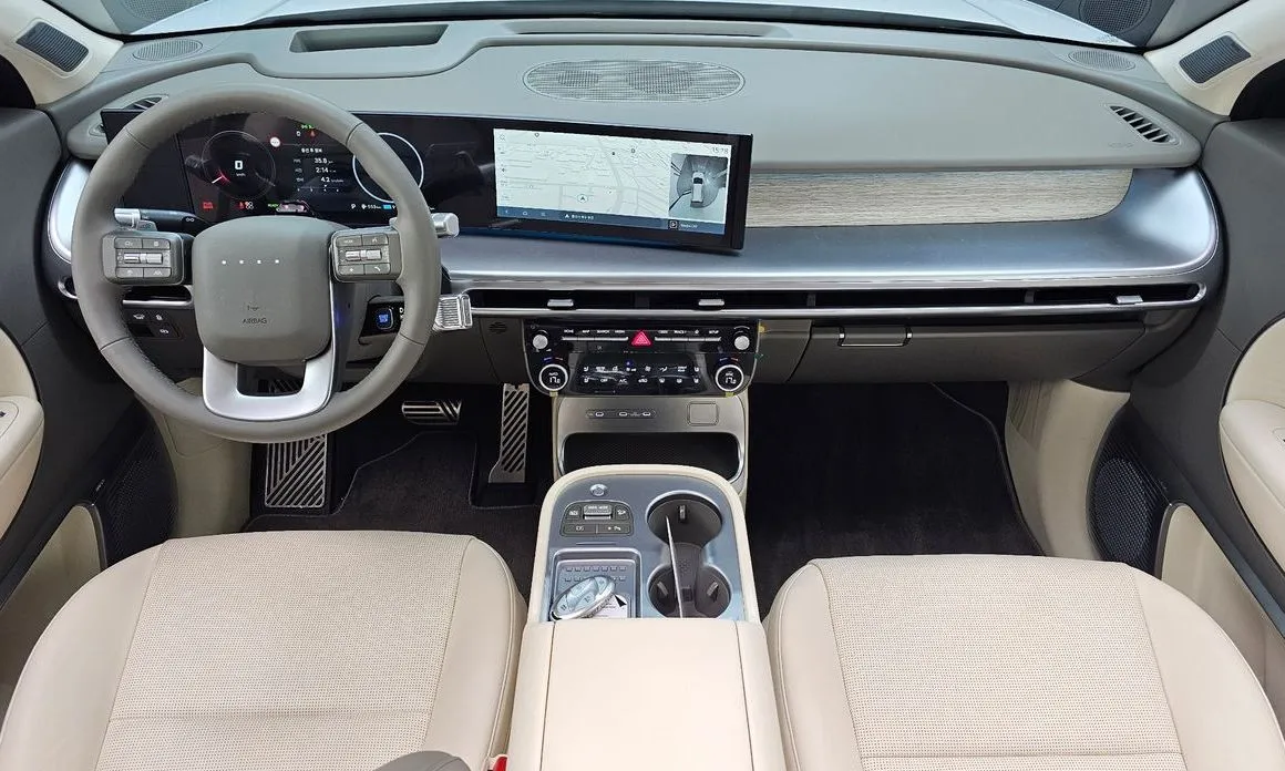 Hyundai Ioniq9 — фото 10