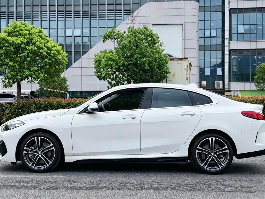 BMW 2 Series (Import) — фото 3
