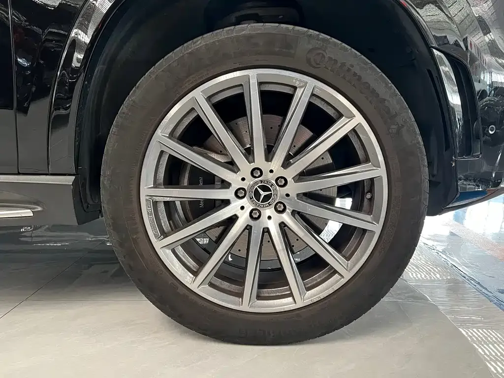 Mercedes-Benz GLS — фото 2