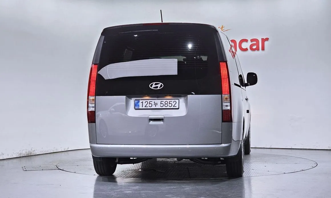 Hyundai Staria — фото 2