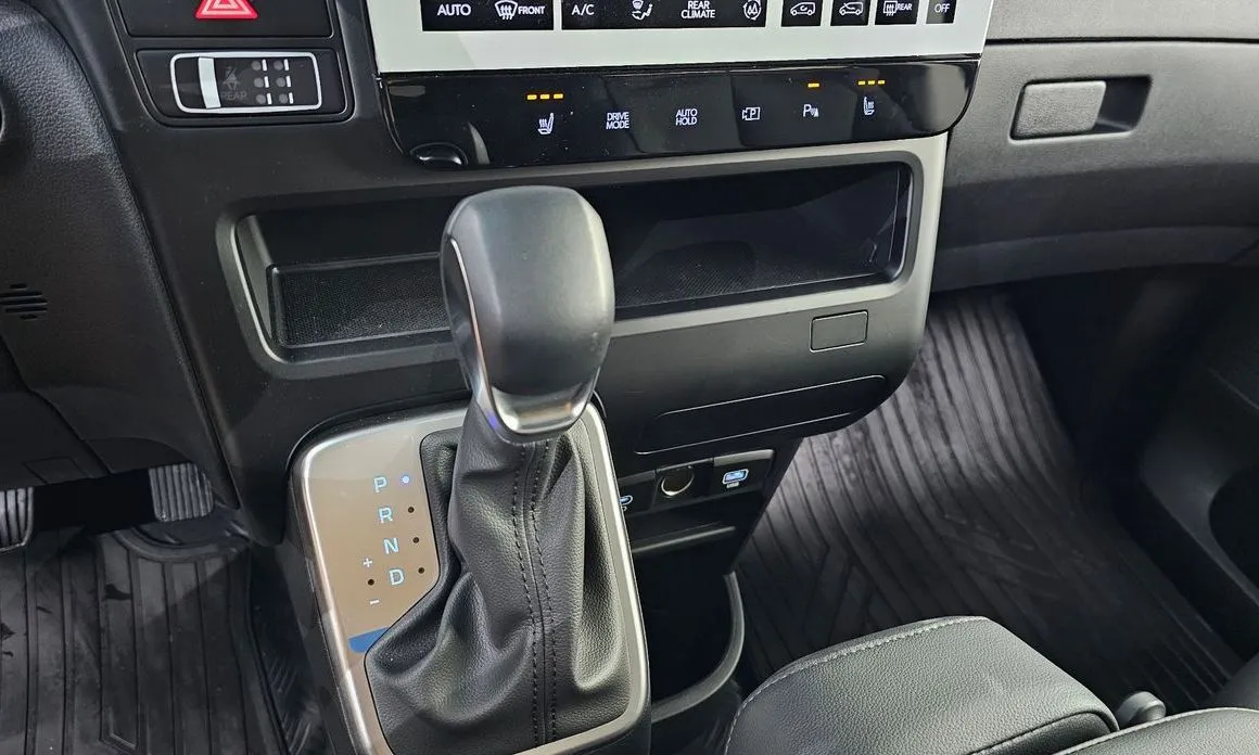 Hyundai Staria — фото 7