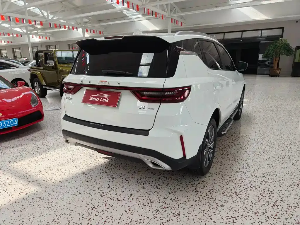 Geely Vision X6 — фото 7