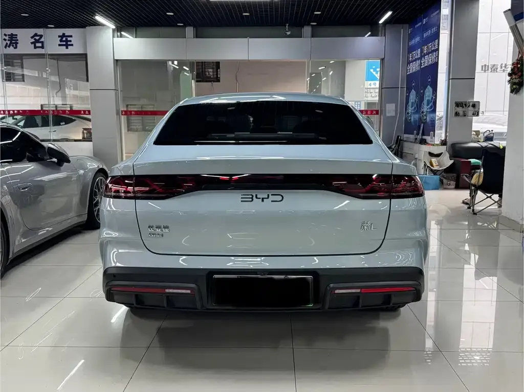 BYD Qin L — фото 3