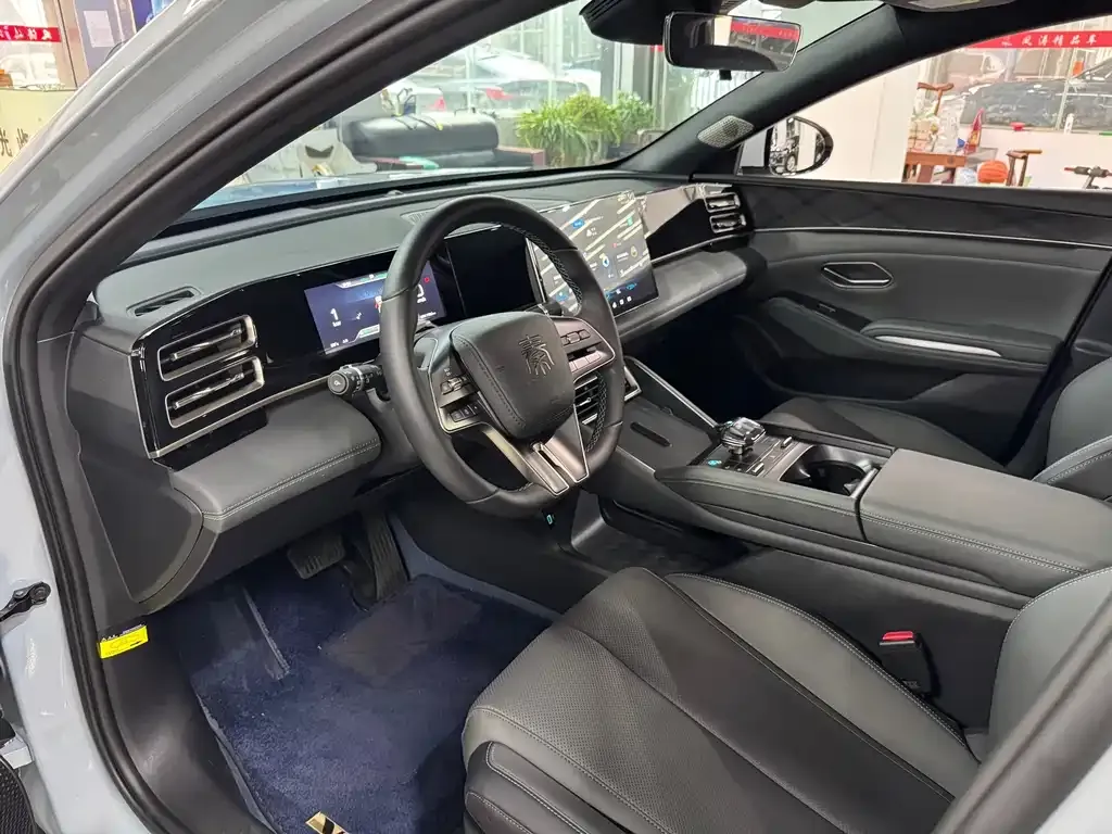 BYD Qin L — фото 10