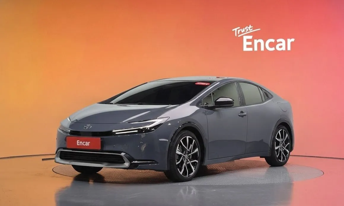 Toyota Prius — фото 1