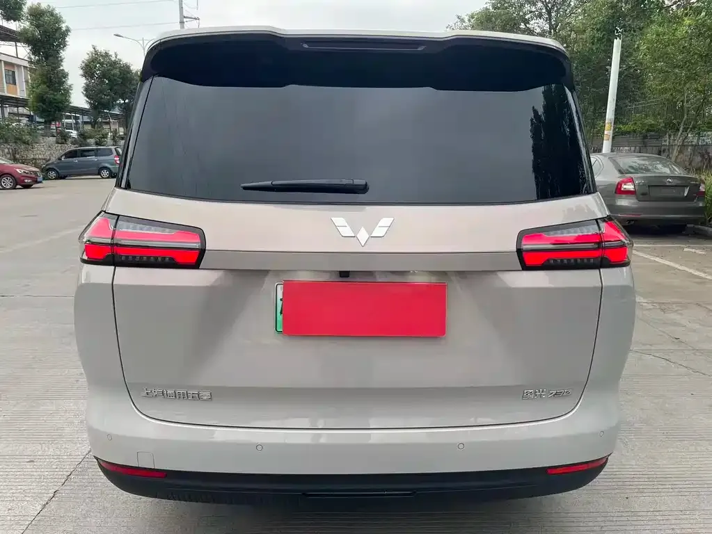 Wuling Xingguang 730 New Energy — фото 4