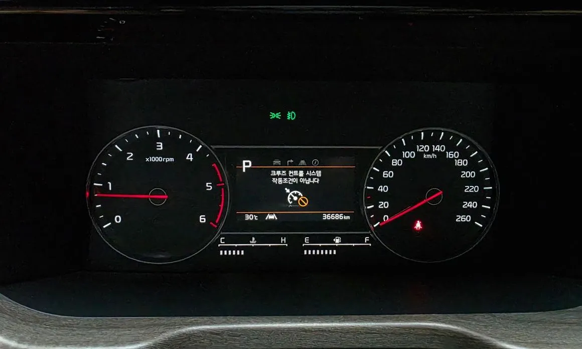 Kia Sorento — фото 6