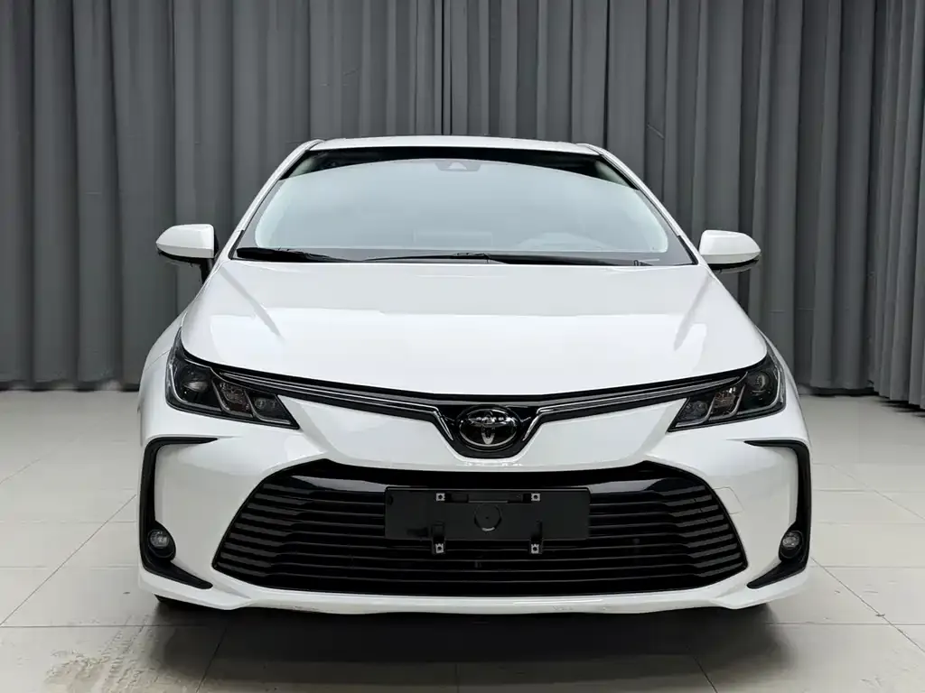 Toyota Corolla — фото 3
