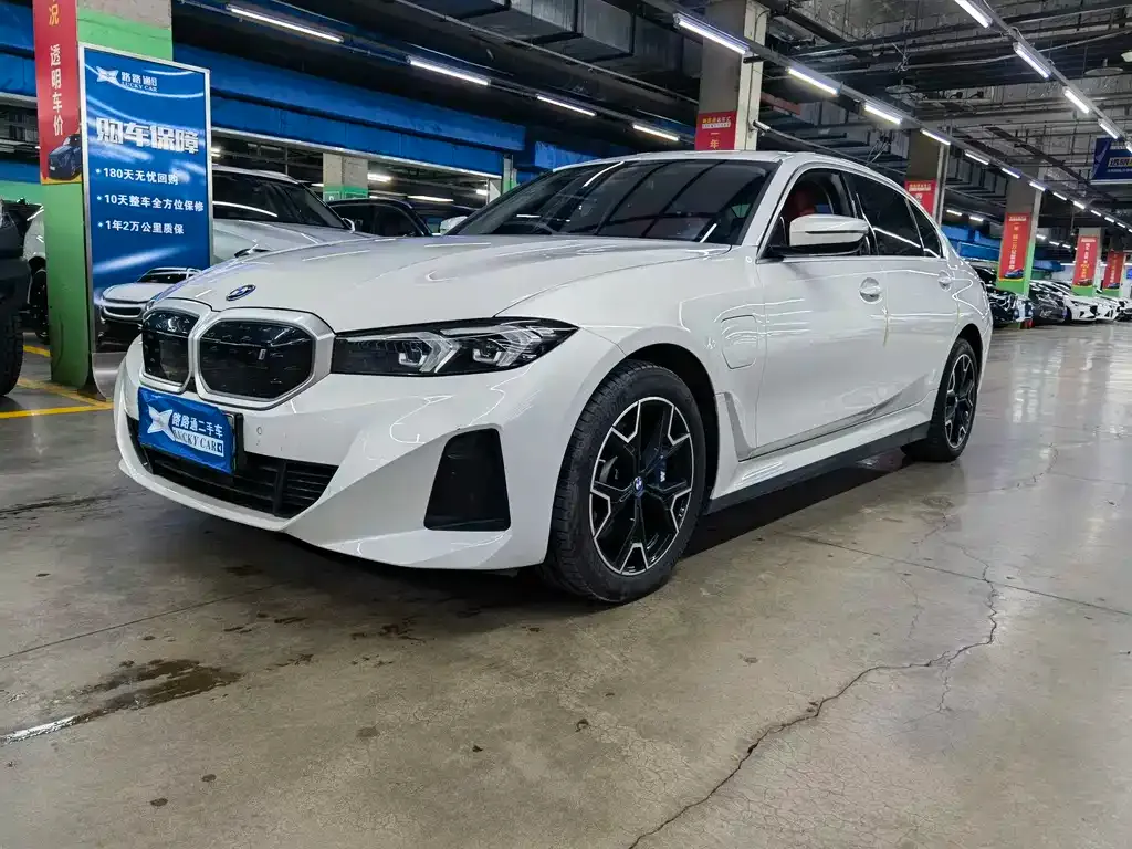 BMW i3 — фото 1