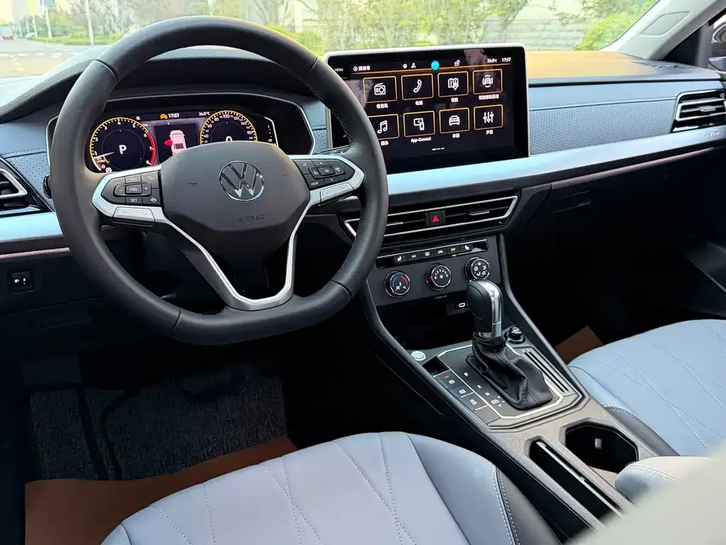 Volkswagen Lavida — фото 2