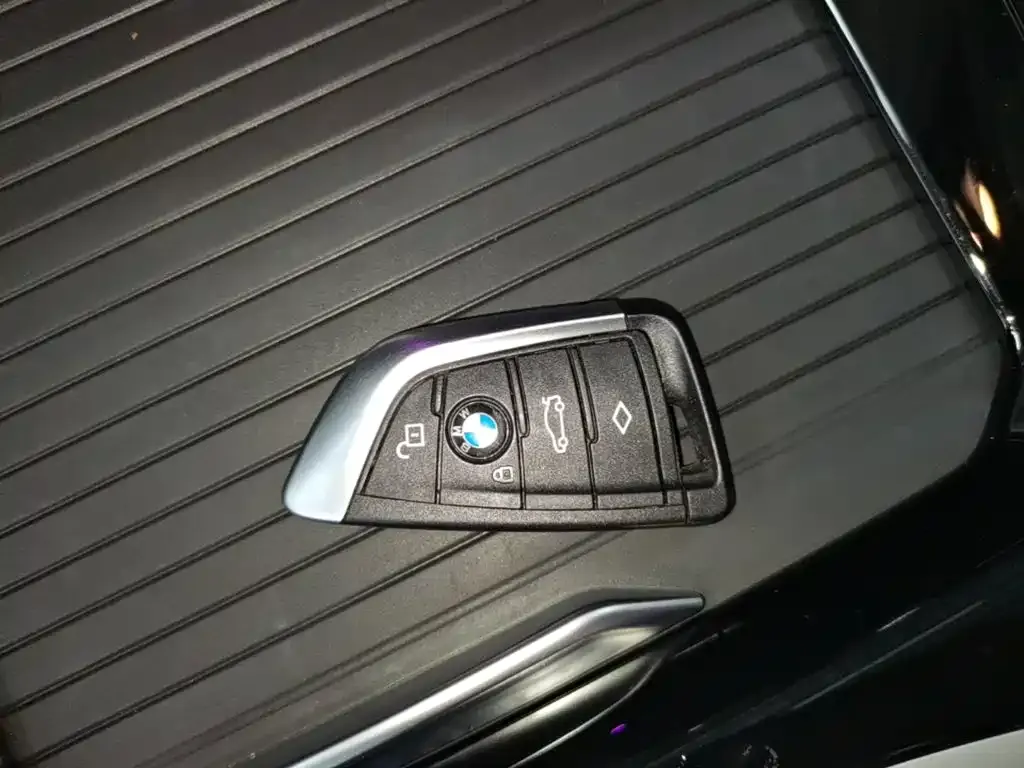 BMW X3 — фото 4