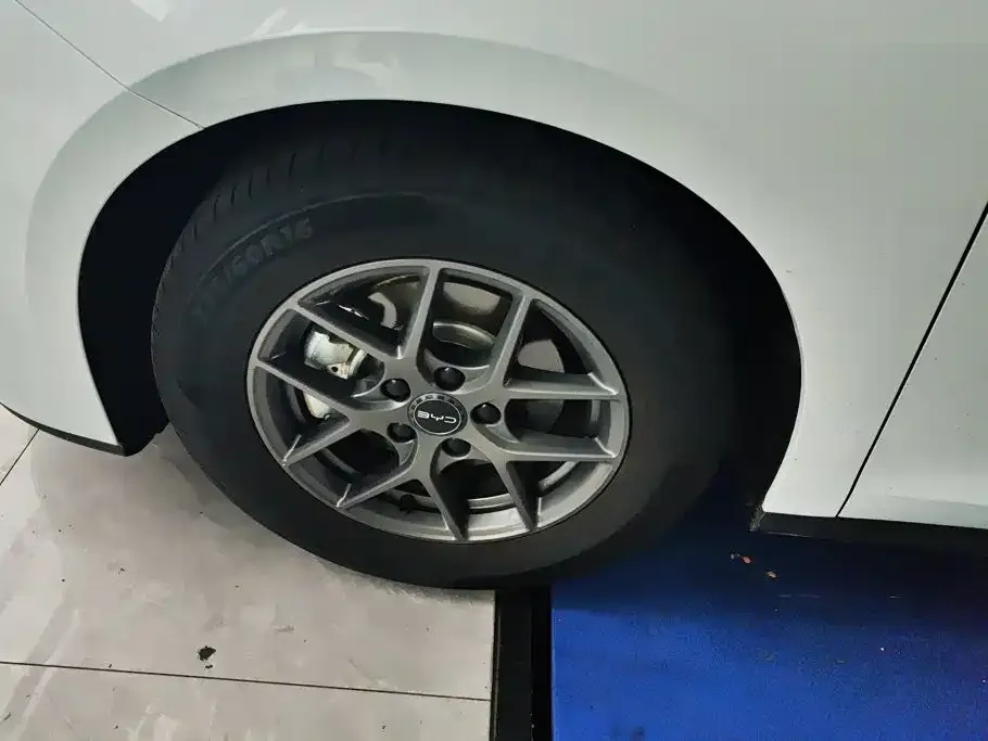 BYD Seal 06 — фото 10