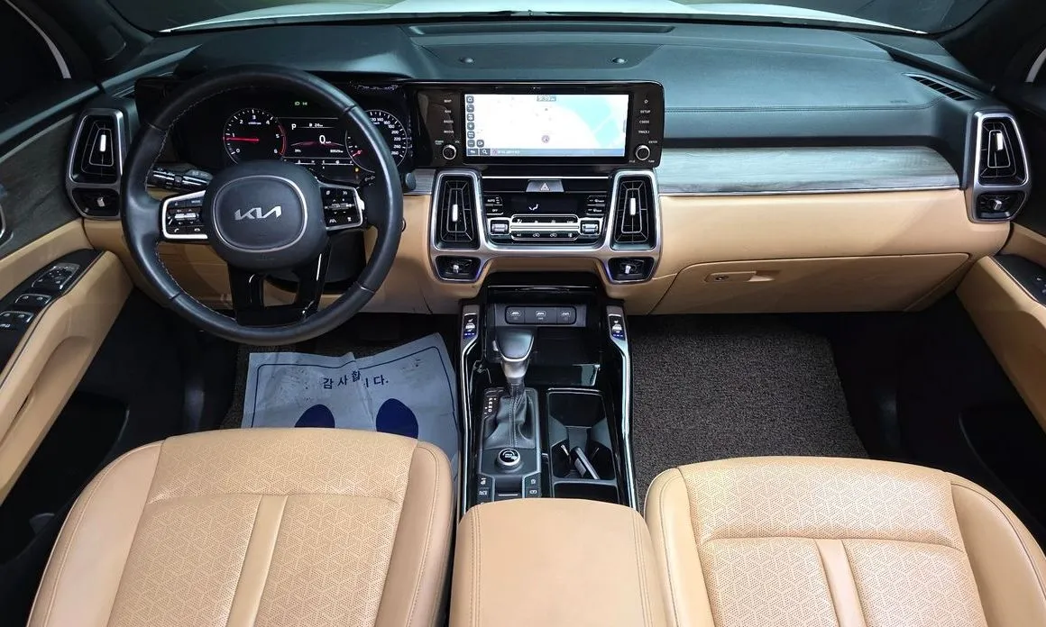 Kia Sorento — фото 10
