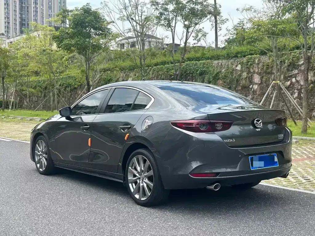 Mazda 3 Axela — фото 7