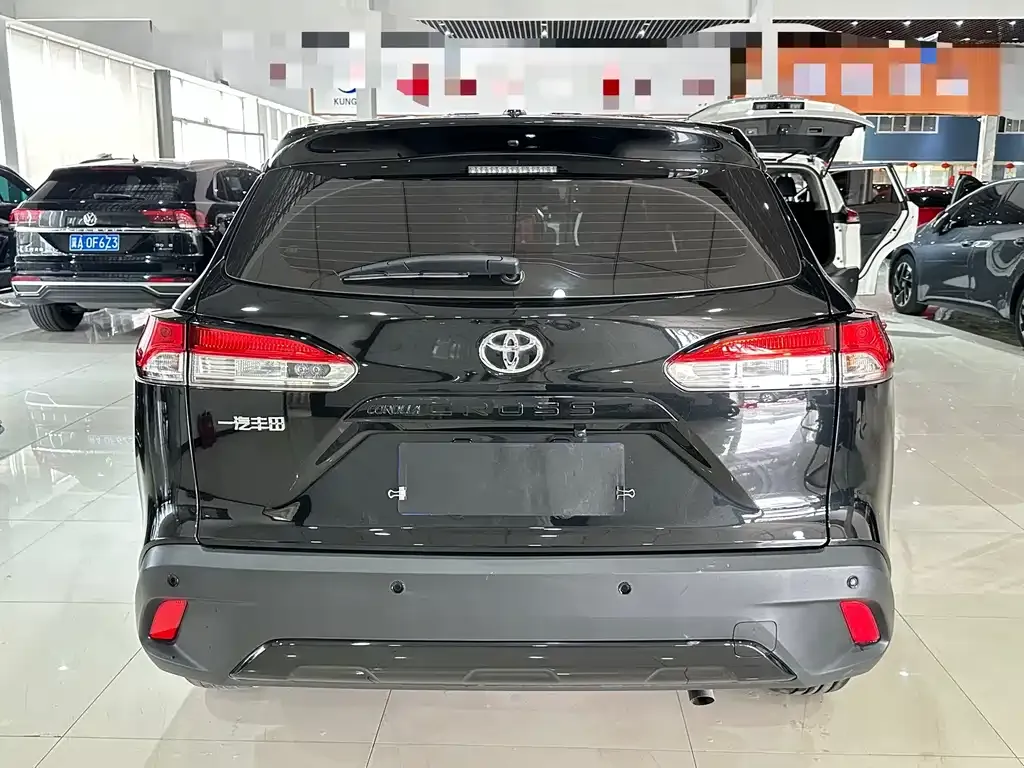 Toyota Corolla Cross — фото 9