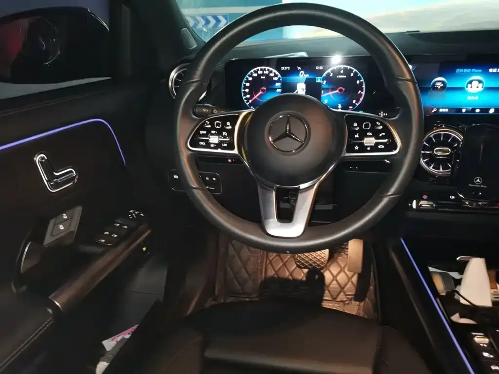 Mercedes-Benz GLA — фото 7
