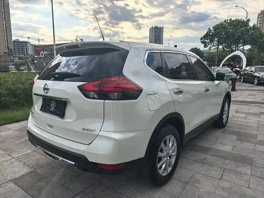 Nissan X-Trail — фото 2