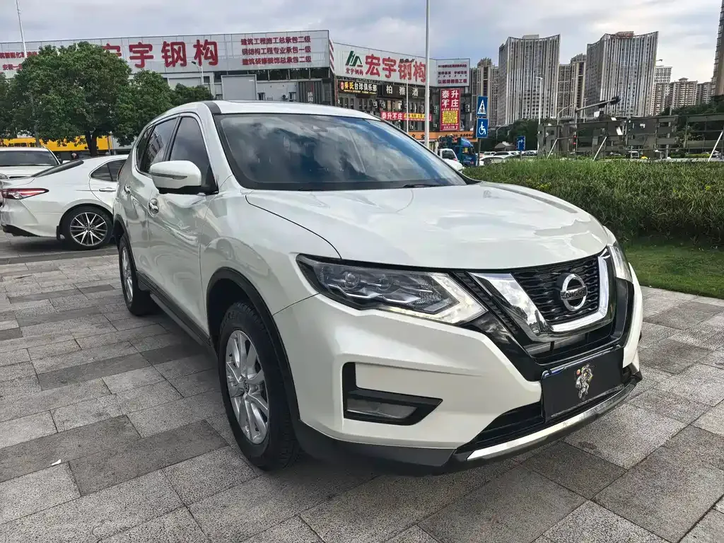 Nissan X-Trail — фото 6