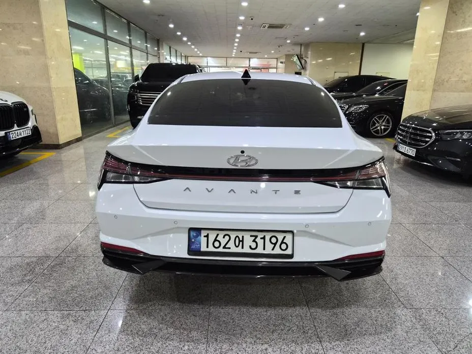 Hyundai AVANTE — фото 8