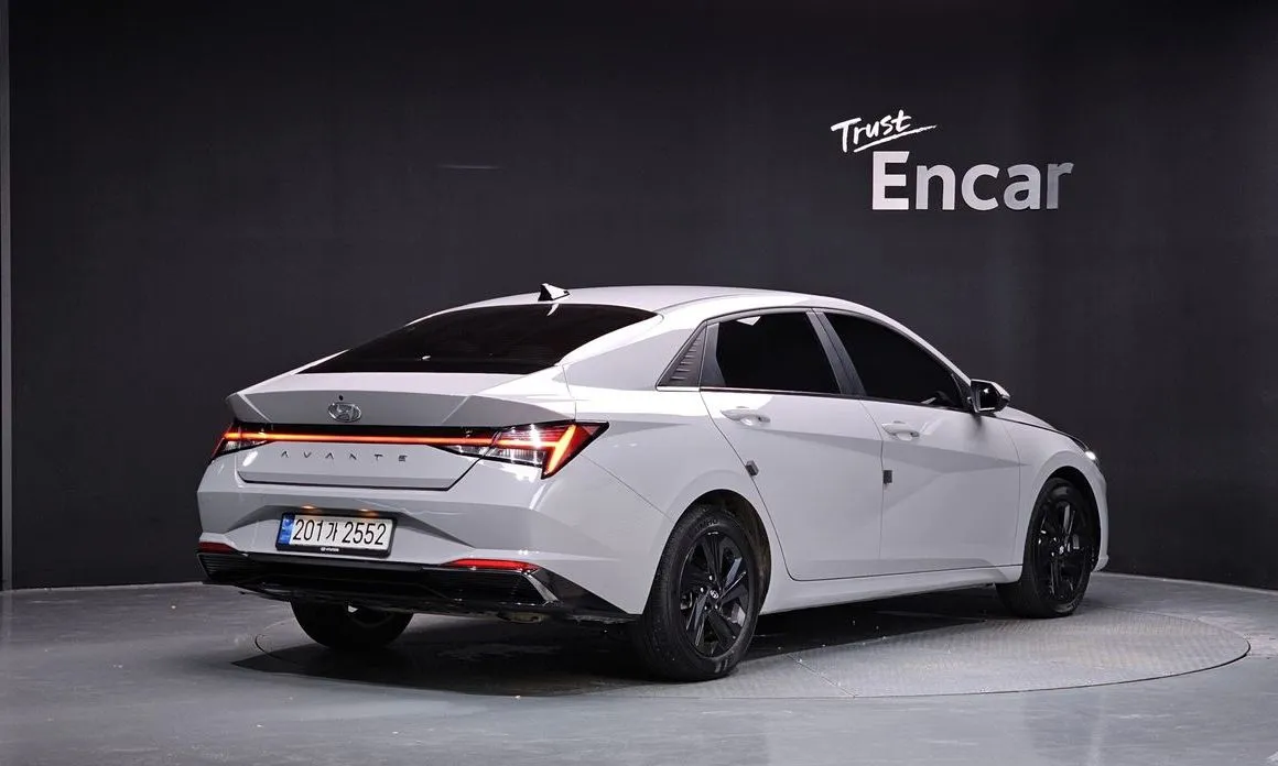 Hyundai AVANTE — фото 5