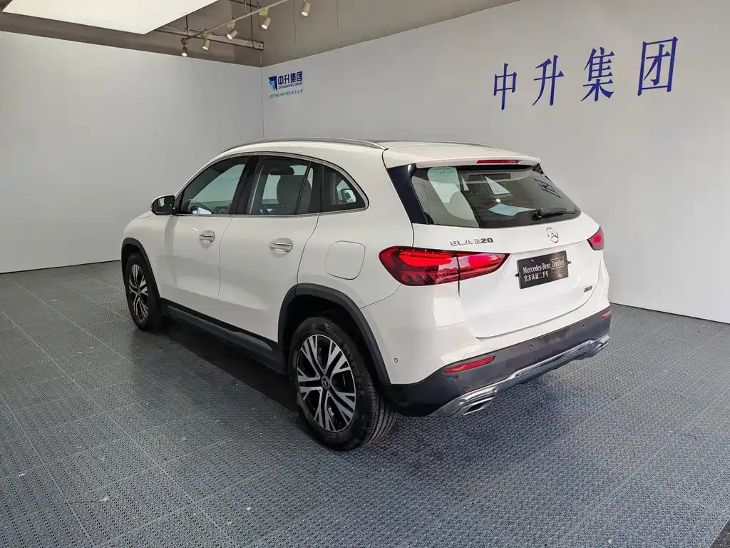 Mercedes-Benz GLA — фото 8