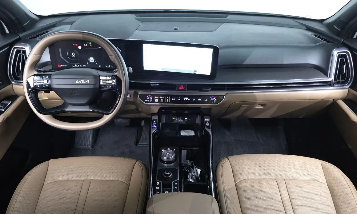 Kia Sorento — фото 8