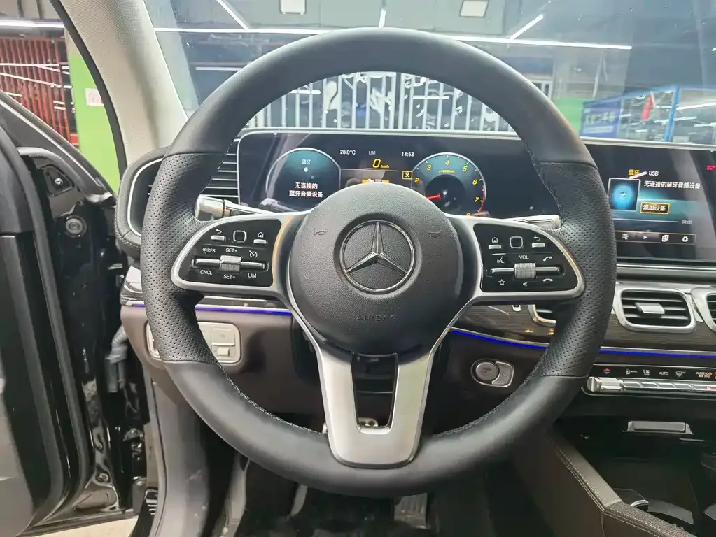 Mercedes-Benz GLE (Import) — фото 10