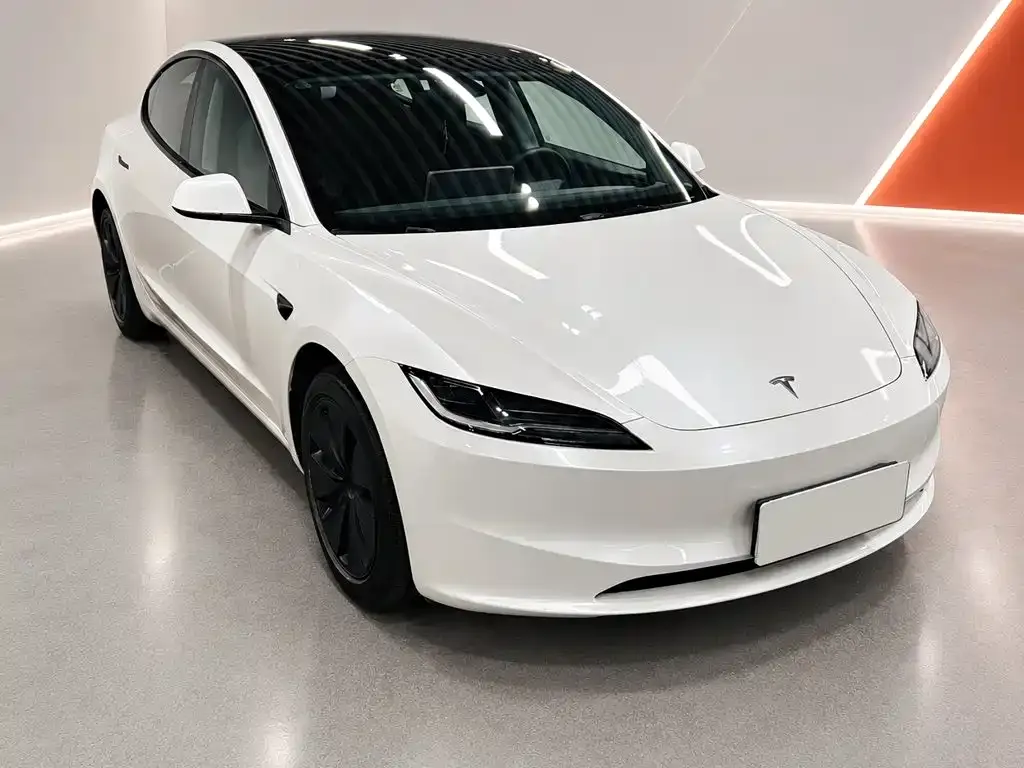 Tesla Model 3 — фото 5