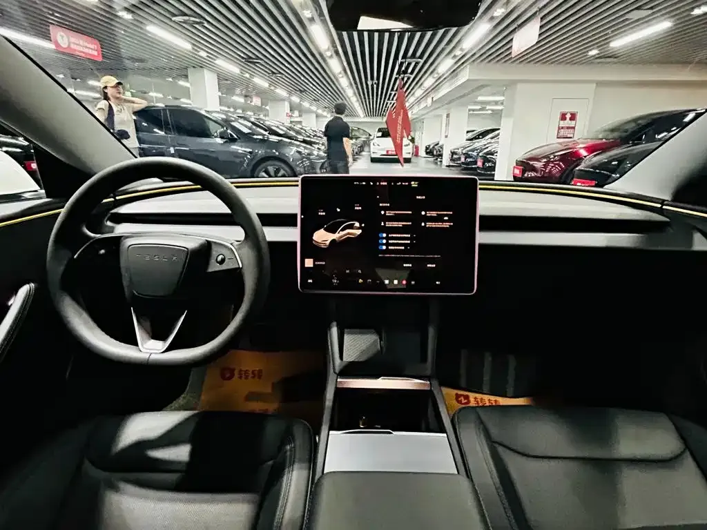 Tesla Model 3 — фото 9