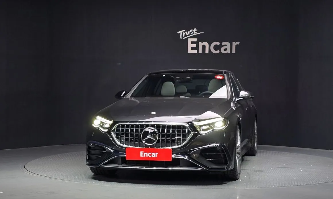 Mercedes-Benz E-Class — фото 3